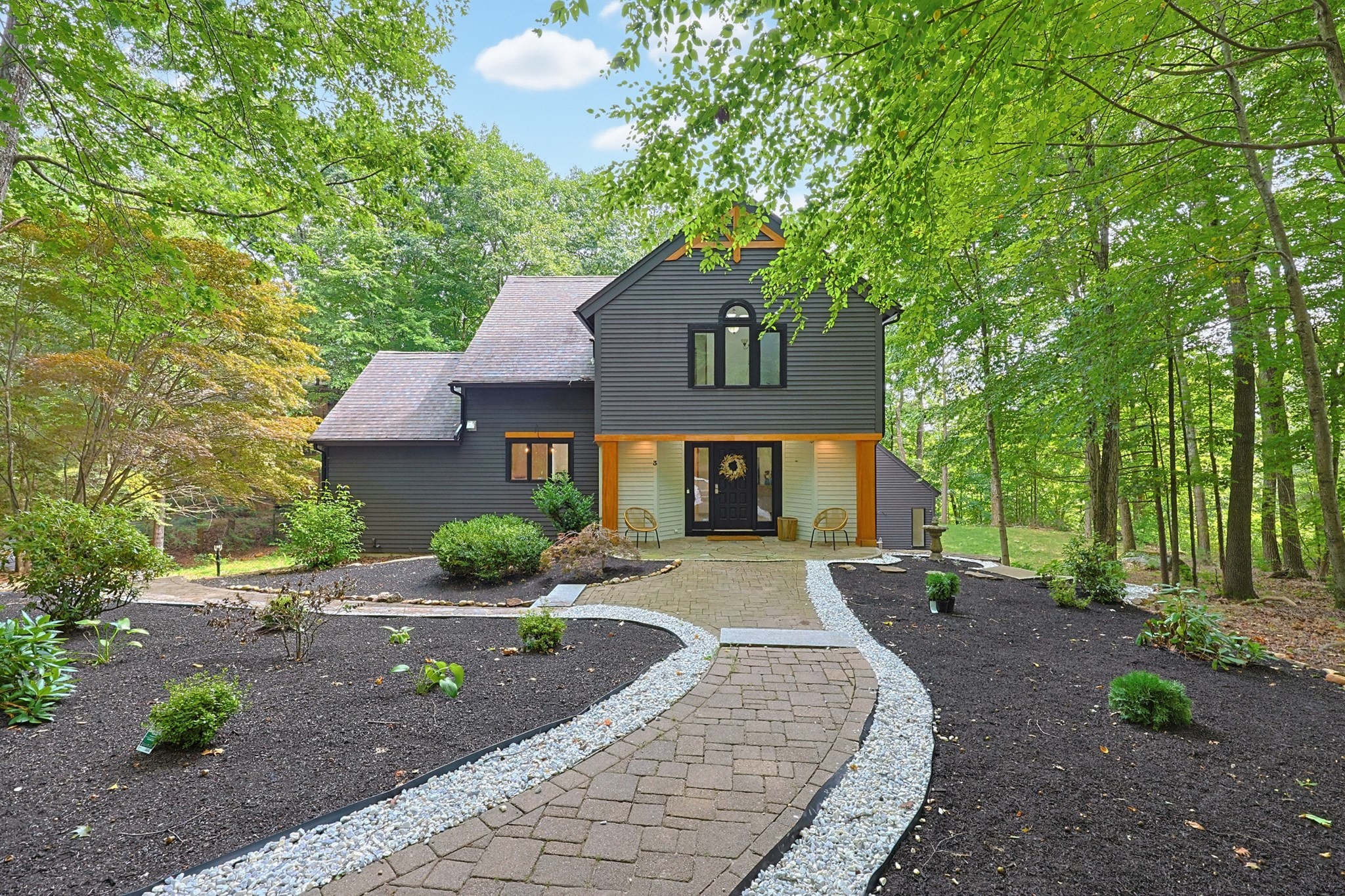 3 Goodrich Road Sturbridge, MA 01566 - Photo 1 of 42 Gallery Image 1