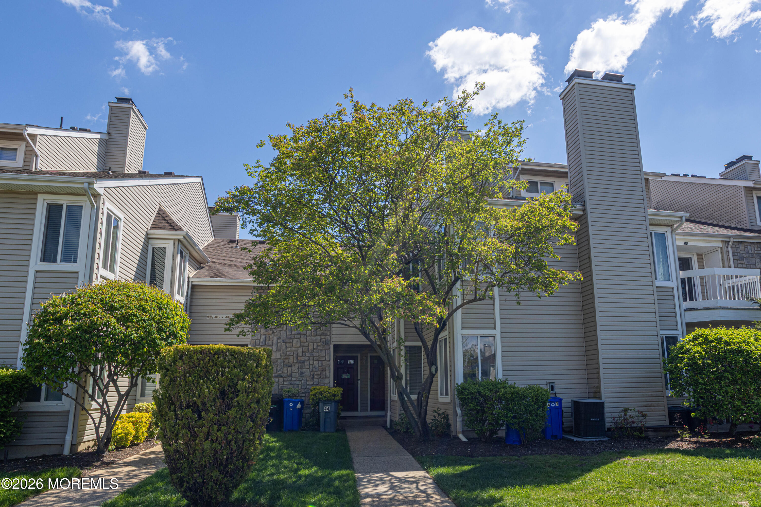 43 Farnham Square, Unit 243 Parlin, NJ 08859 - Photo 1 of 37 0001
