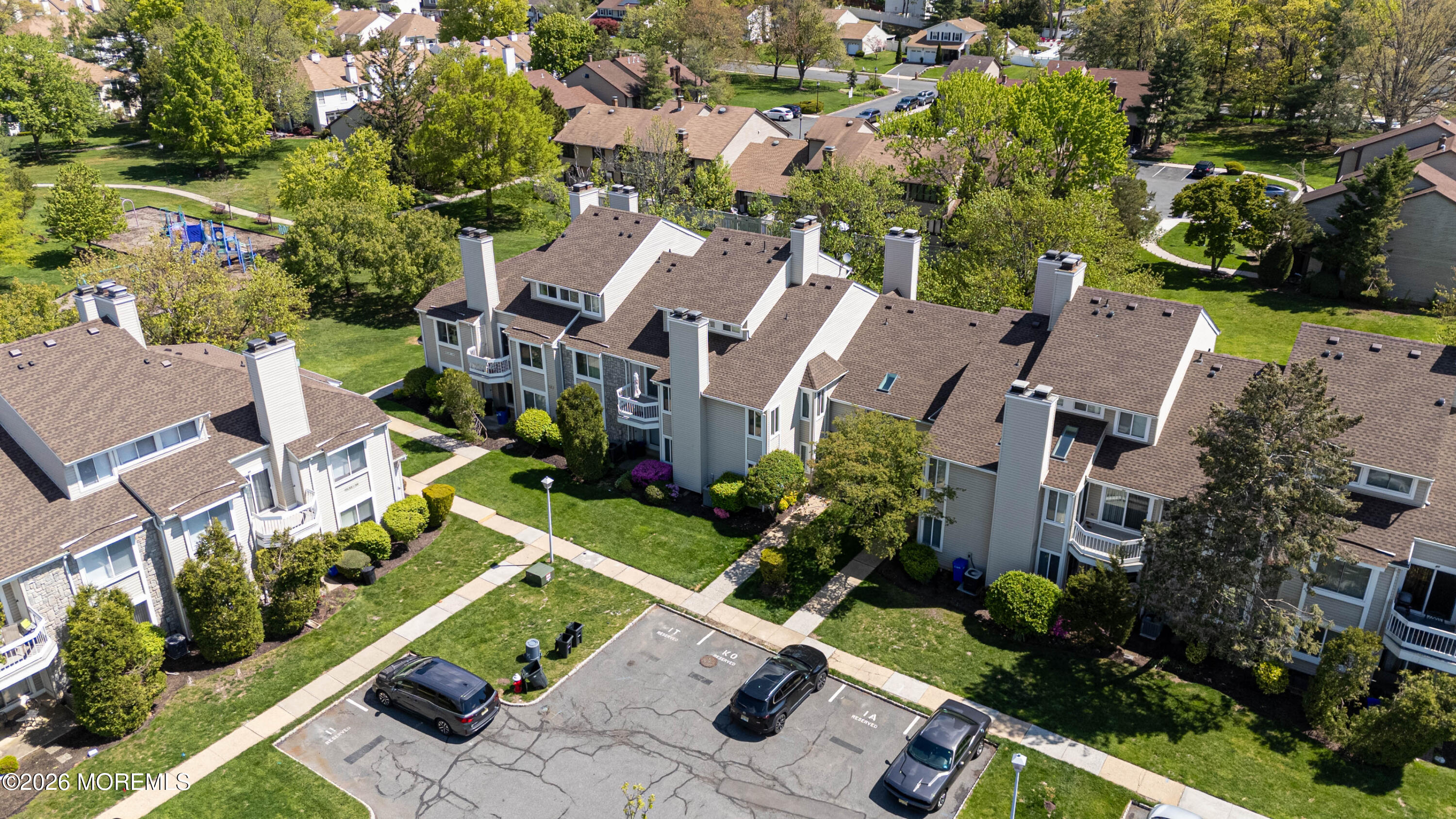 43 Farnham Square, Unit 243 Parlin, NJ 08859 - Photo 32 of 37 0033