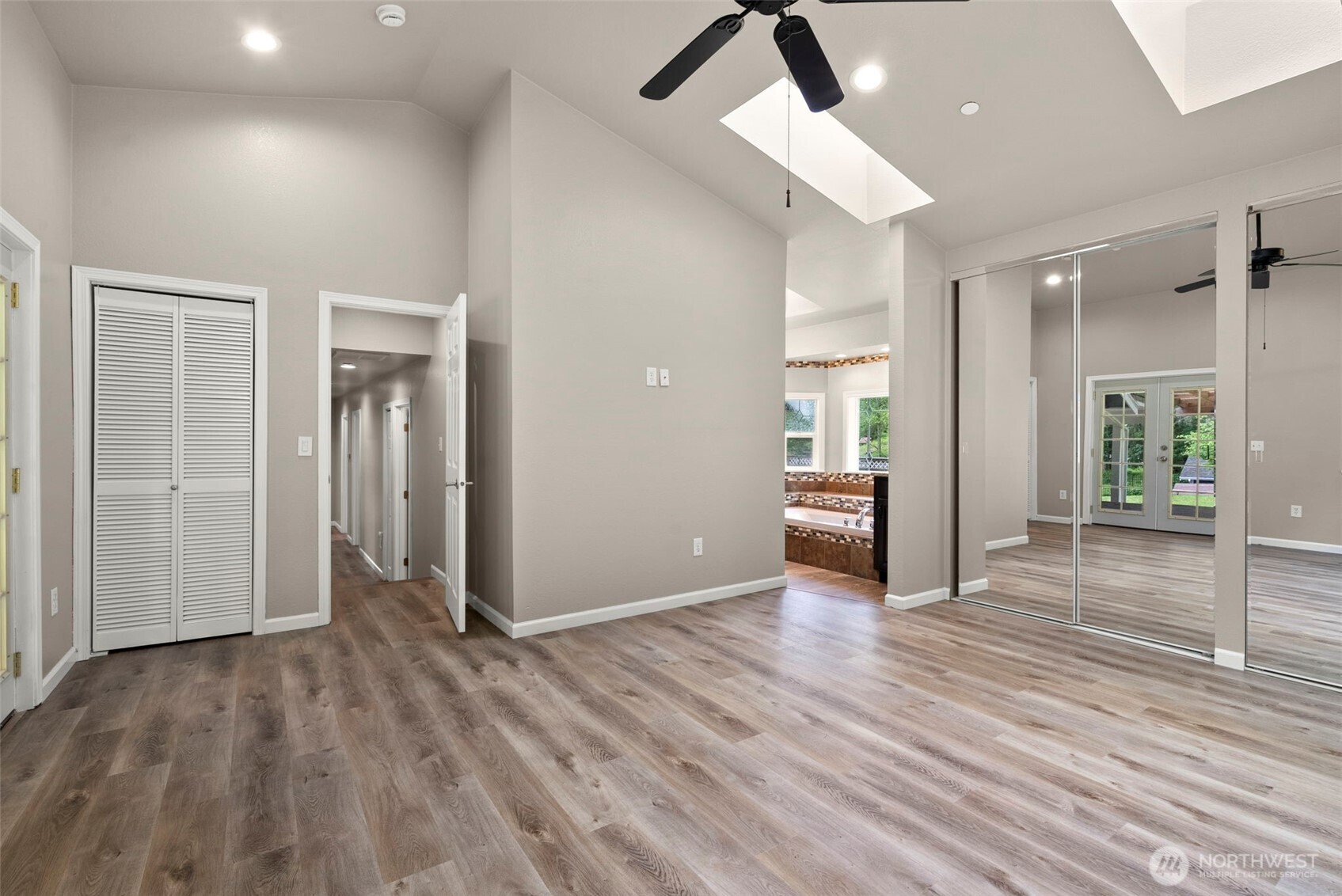 17210 Southeast May Valley Road Renton, WA 98059 - Photo 15 of 36 Gallery Image 15