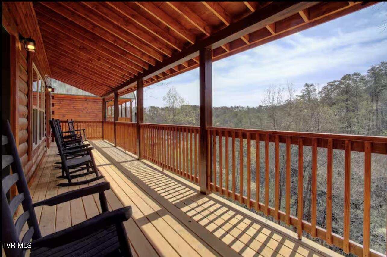 821 String Run Way Pigeon Forge, TN 37863 - Photo 1 of 67 IMG_7821