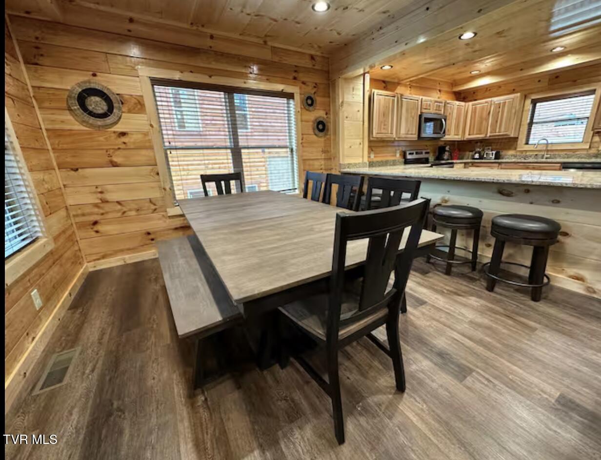 821 String Run Way Pigeon Forge, TN 37863 - Photo 13 of 67 IMG_7772