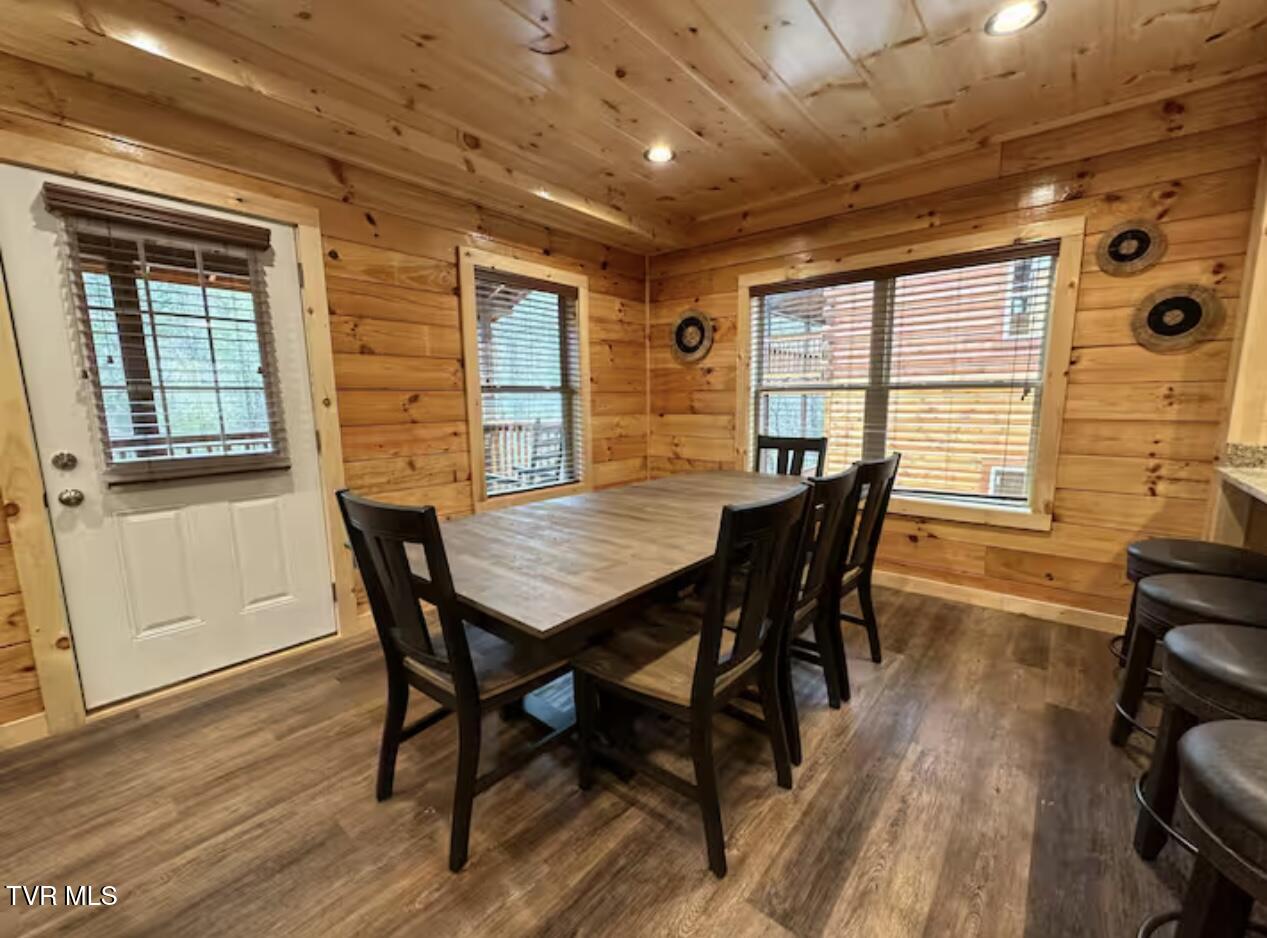 821 String Run Way Pigeon Forge, TN 37863 - Photo 14 of 67 IMG_7775