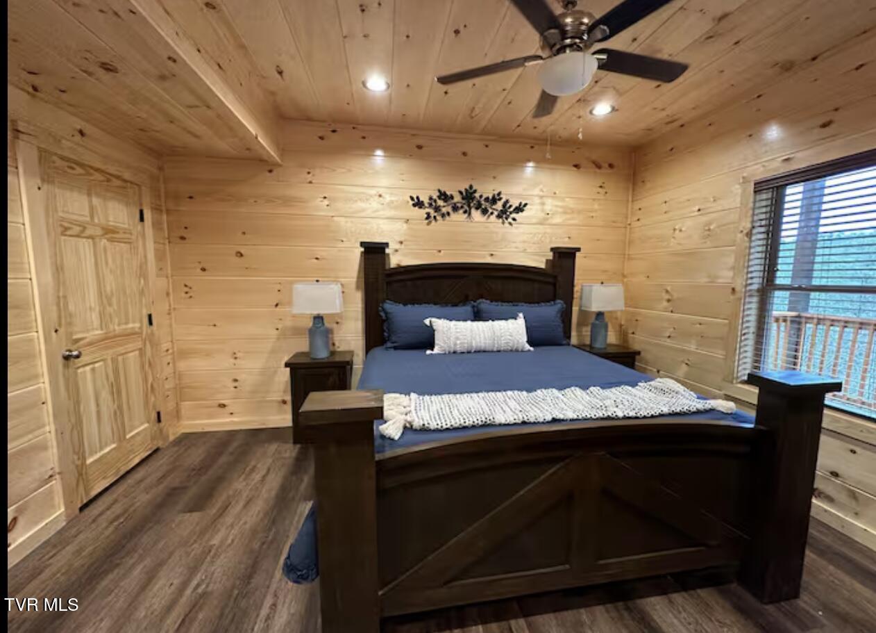 821 String Run Way Pigeon Forge, TN 37863 - Photo 17 of 67 IMG_7789