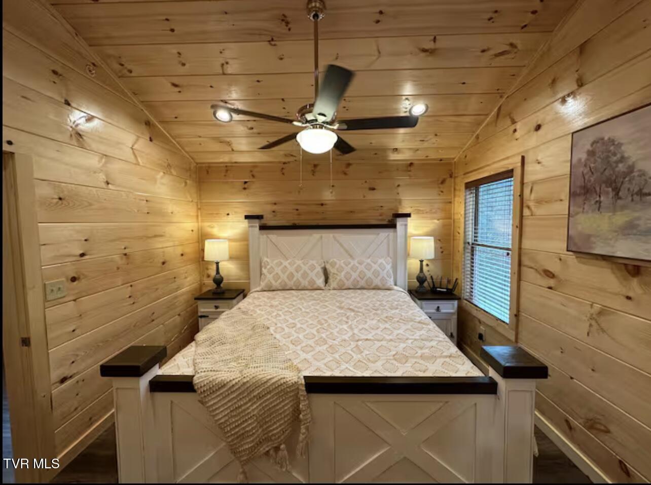 821 String Run Way Pigeon Forge, TN 37863 - Photo 22 of 67 IMG_7783