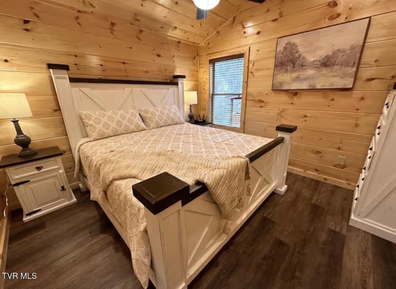 821 String Run Way Pigeon Forge, TN 37863 - Photo 23 of 67 IMG_7782