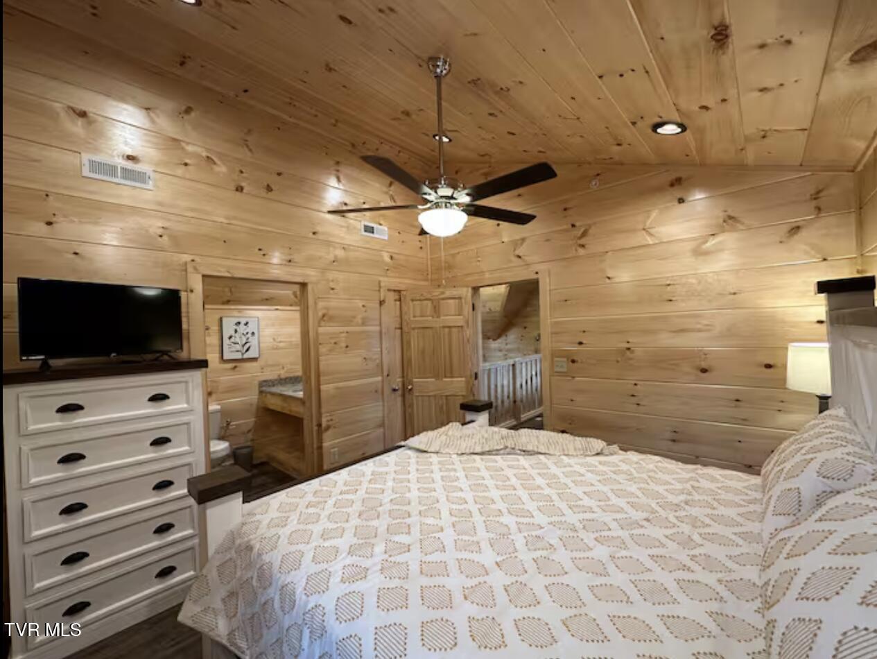 821 String Run Way Pigeon Forge, TN 37863 - Photo 24 of 67 IMG_7781