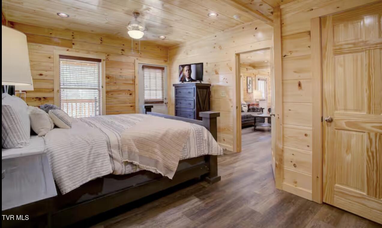 821 String Run Way Pigeon Forge, TN 37863 - Photo 28 of 67 IMG_7777