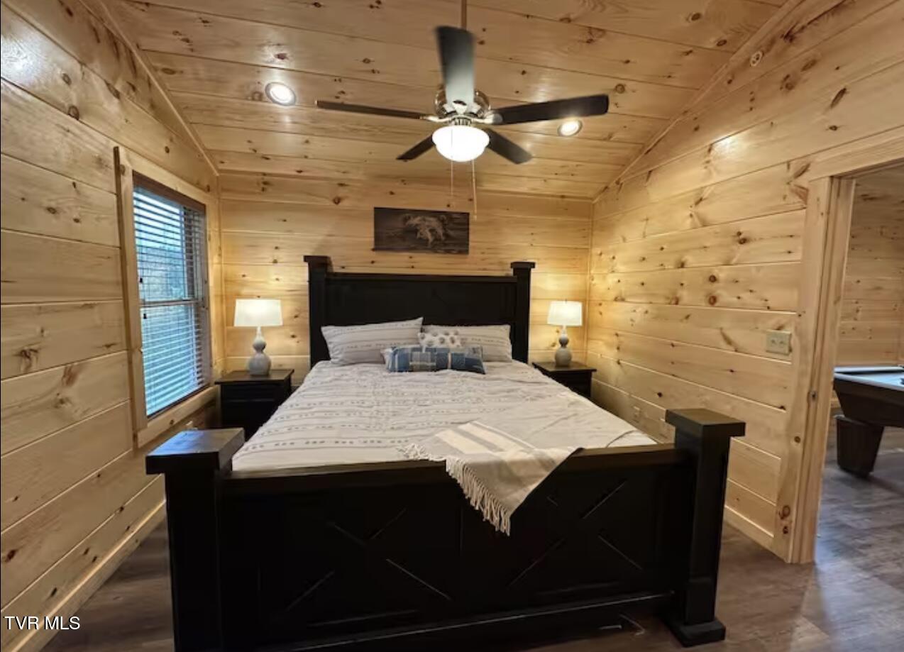 821 String Run Way Pigeon Forge, TN 37863 - Photo 32 of 67 IMG_7795