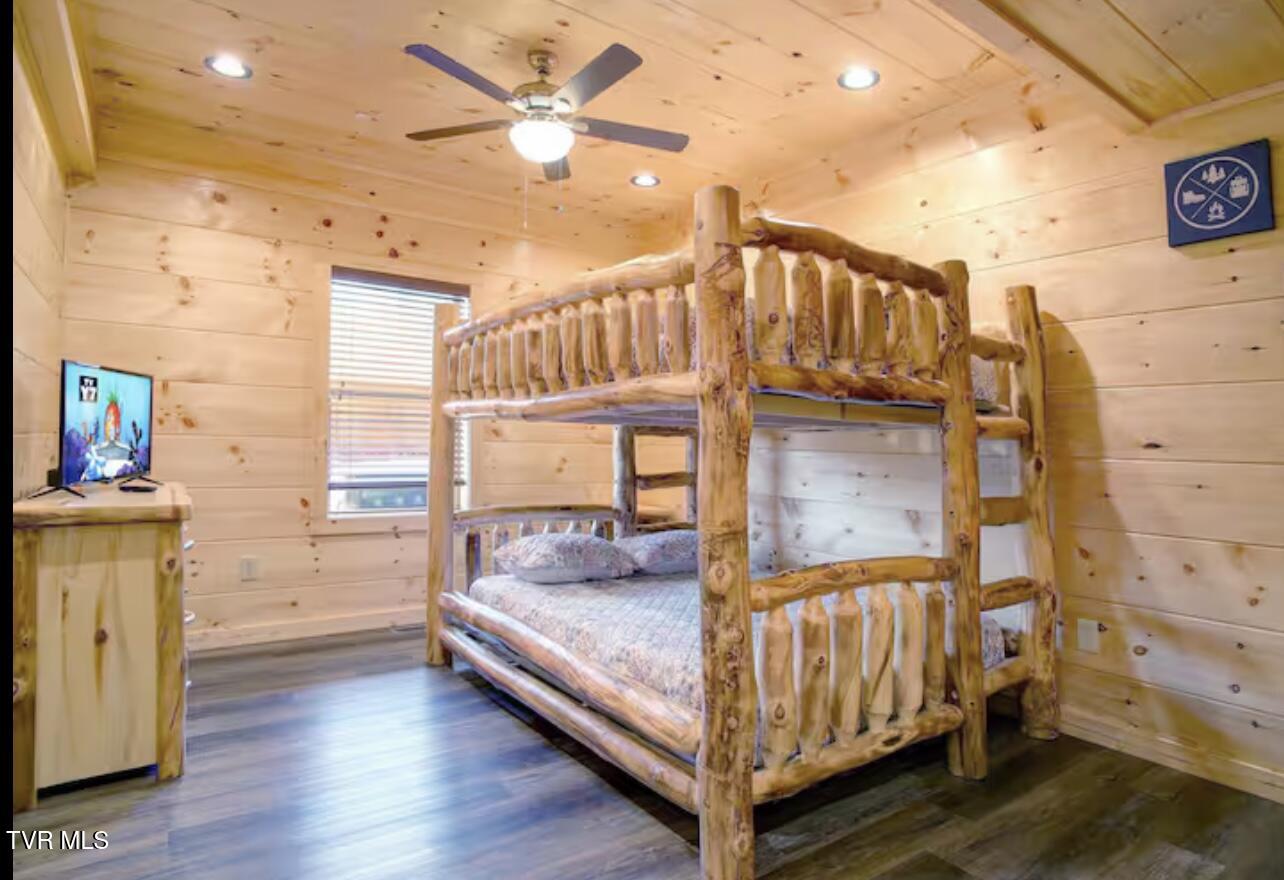 821 String Run Way Pigeon Forge, TN 37863 - Photo 34 of 67 IMG_7791