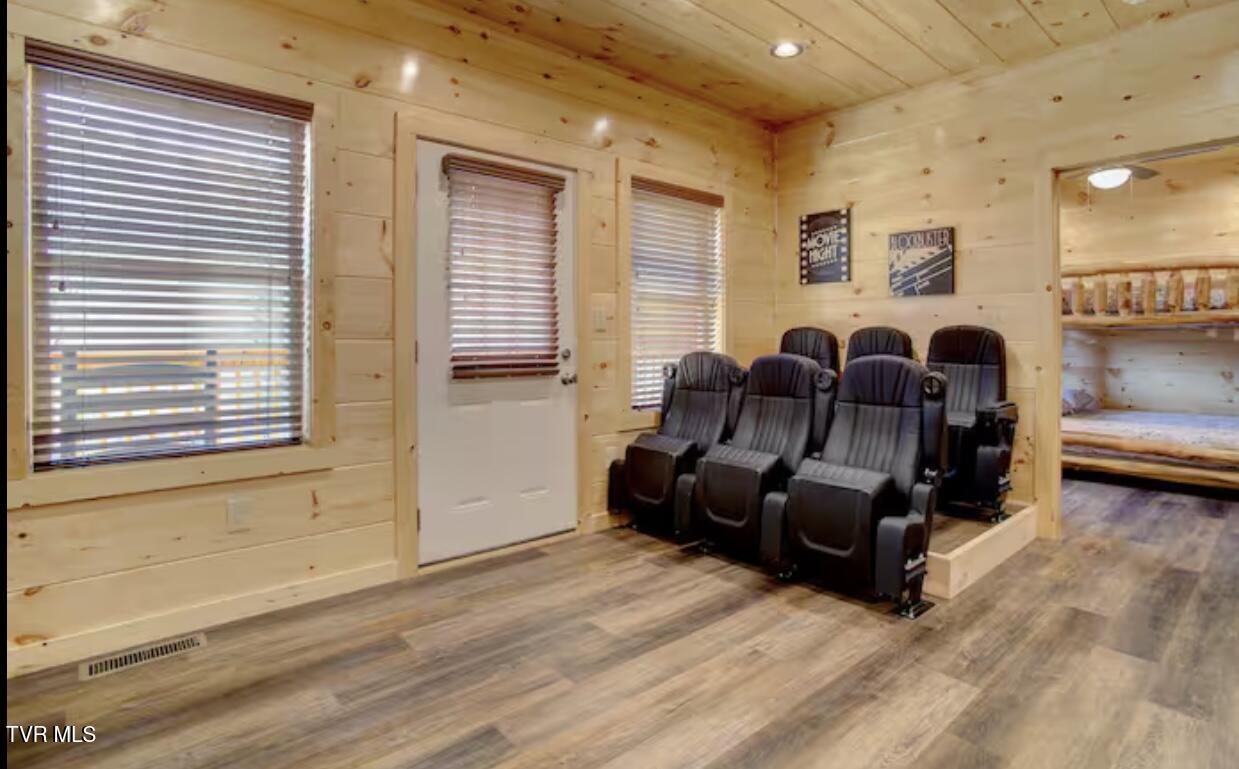 821 String Run Way Pigeon Forge, TN 37863 - Photo 41 of 67 IMG_7765