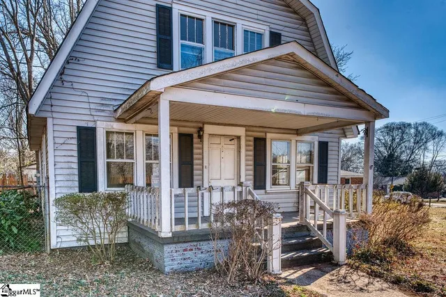 $239,900 | 7 Courtney Circle, Greenville, SC 29617