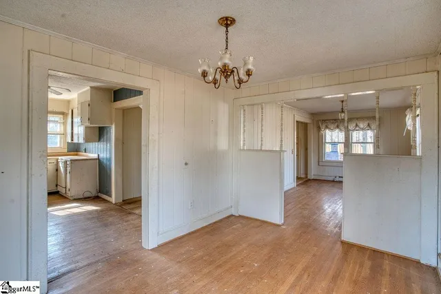 $239,900 | 7 Courtney Circle, Greenville, SC 29617