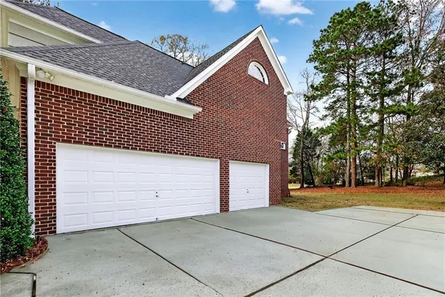 $949,900 | 200 Pebble Beach Drive, Fayetteville, GA 30215