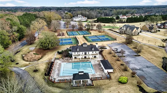 $949,900 | 200 Pebble Beach Drive, Fayetteville, GA 30215