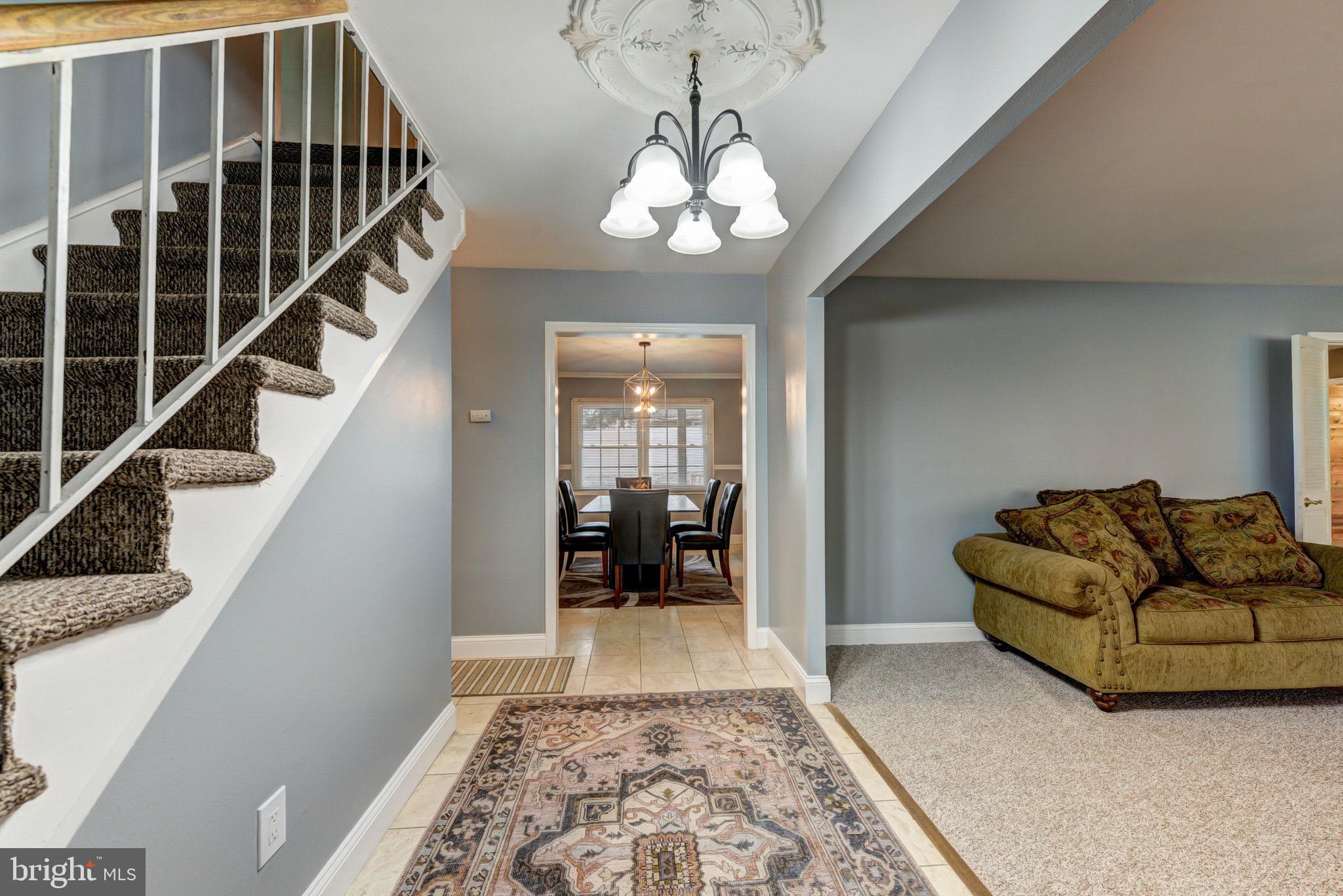 83 Country Club Road Willingboro, NJ 08046 - Photo 8 of 87 FOYER