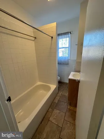 $1,200 | 2563 North 17th Street, Unit 1, Philadelphia, PA 19132