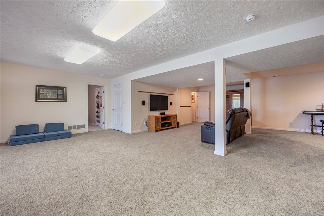 155 Keevers Point Springboro, OH 45066 - Photo 28 of 59