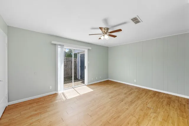 $699,900 | 2206 Mission Hill Drive, Unit 101#104, Austin, TX 78741