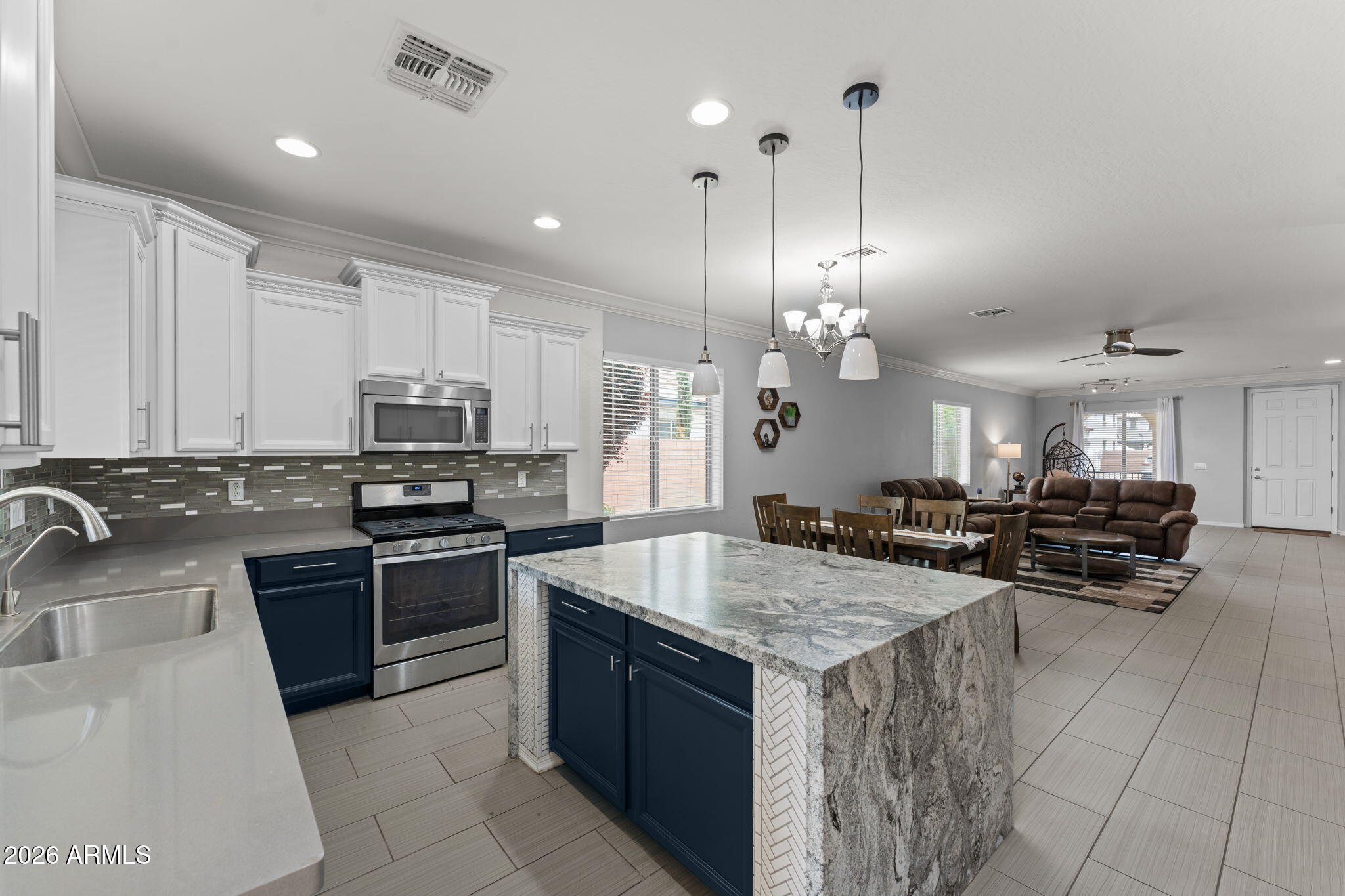 1890 South Racine Lane Gilbert, AZ 85295 - Photo 7 of 36 Kitchen