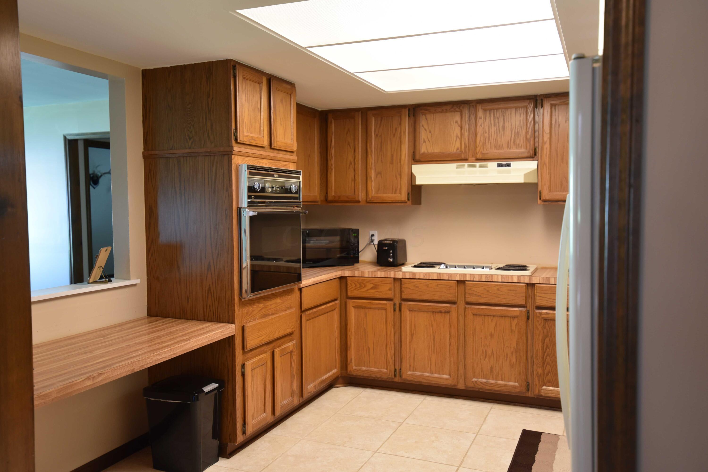 7130 Big Walnut Road Galena, OH 43021 - Photo 9 of 17 Kitchen