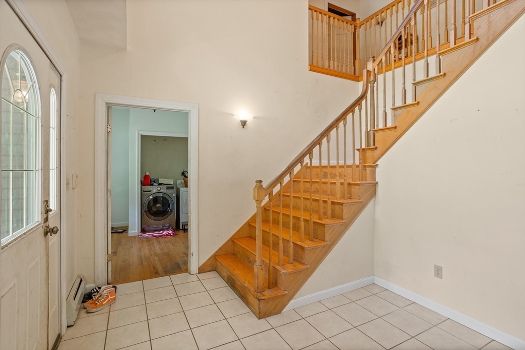 85 Wheeler Road Princeton, MA 01541 - Photo 4 of 28 a view of an entryway with staircase