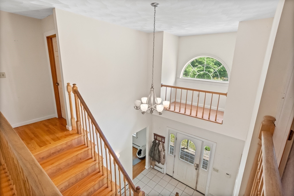 85 Wheeler Road Princeton, MA 01541 - Photo 10 of 28 a view of an entryway with a workspace