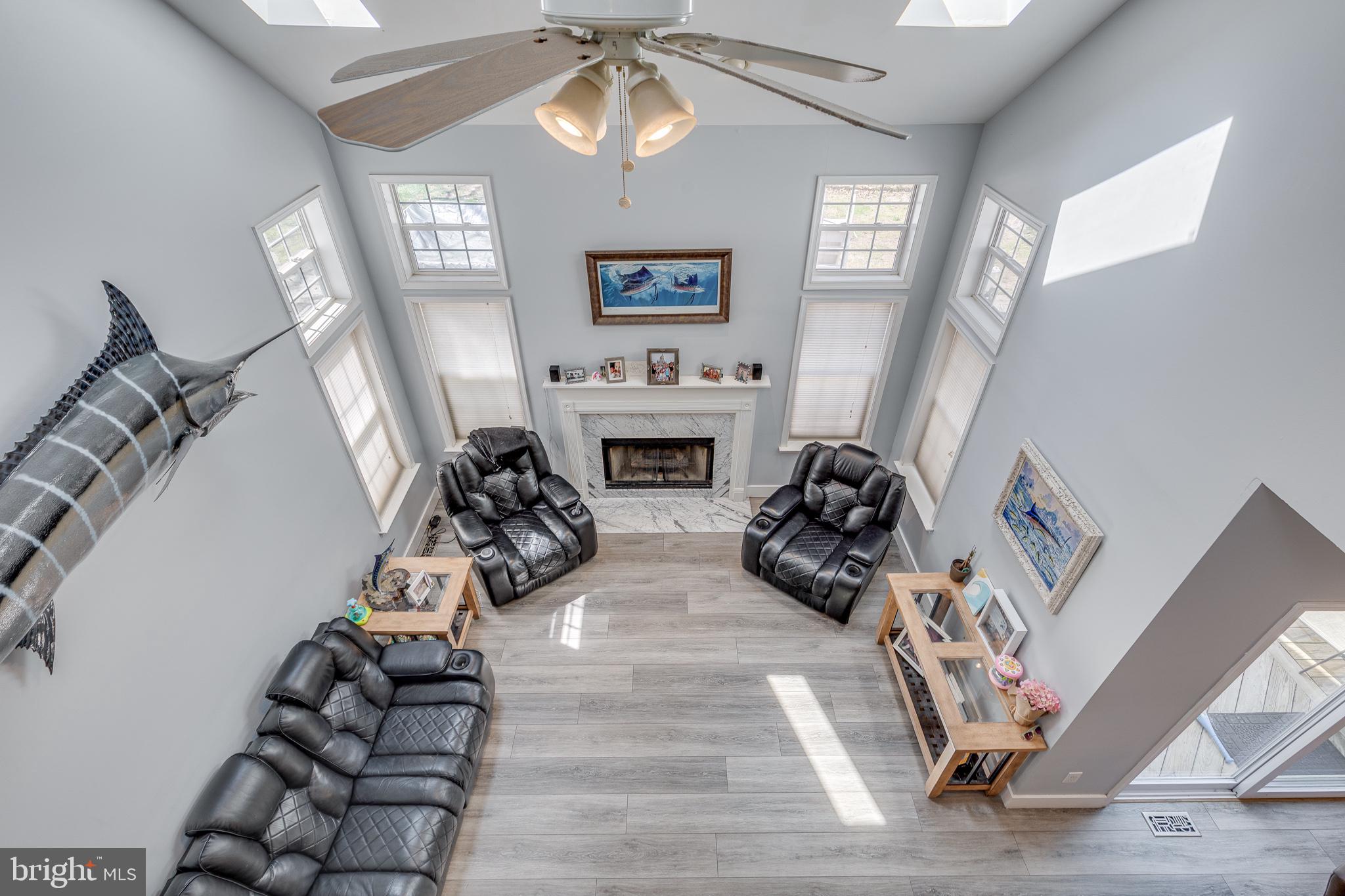 420 Tuckerton Road Medford, NJ 08055 - Photo 12 of 47 Spacious living area with natural light.