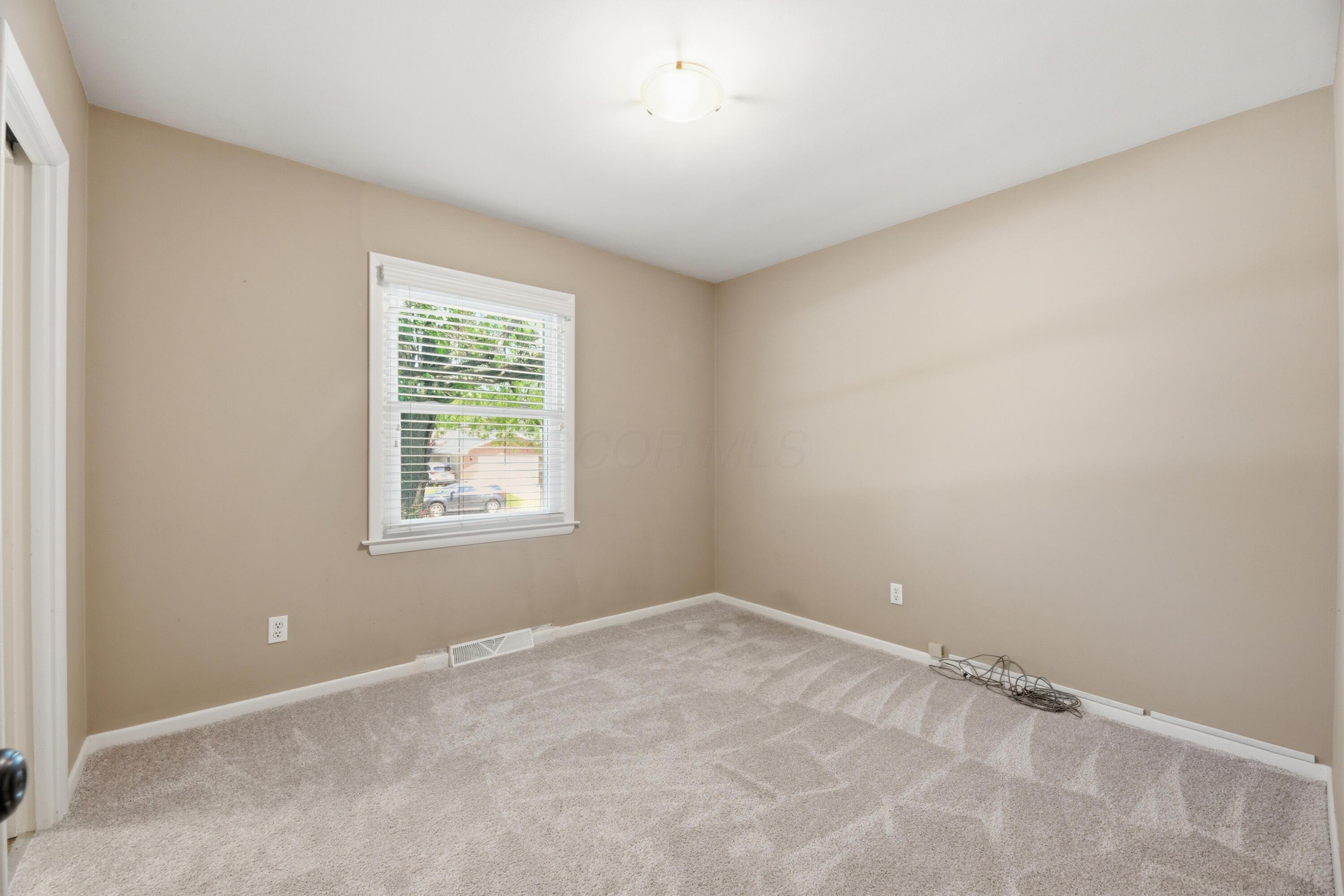 1491 Kirkley Road Columbus, OH 43221 - Photo 17 of 49