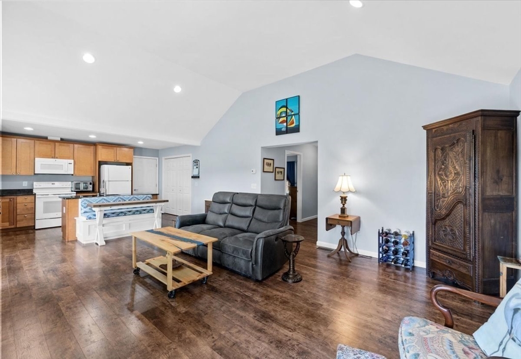 120 Esta Road Plymouth, MA 02360 - Photo 8 of 29 Gallery Image 8