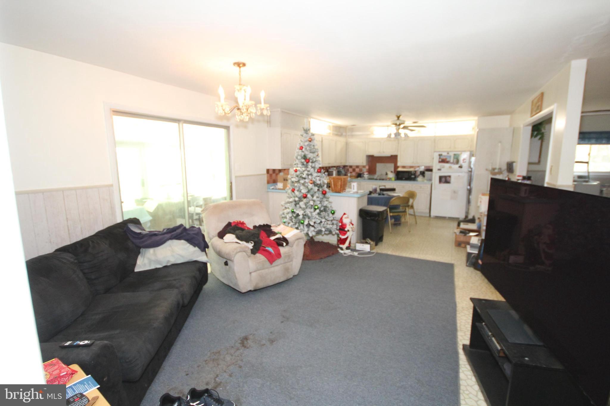 458 Greentree Road Sewell, NJ 08080 - Photo 6 of 81 Gallery Image 6
