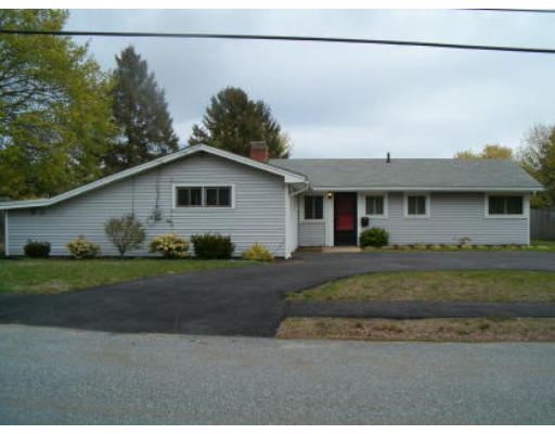17 Radcliffe Road Beverly, MA 01915 - Photo 2 of 4 Gallery Image 2