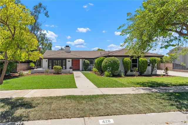 $1,199,000 | 426 East Holyoke Place, Claremont, CA 91711