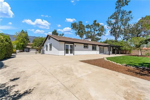 $1,199,000 | 426 East Holyoke Place, Claremont, CA 91711