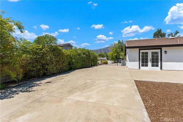 $1,199,000 | 426 East Holyoke Place, Claremont, CA 91711