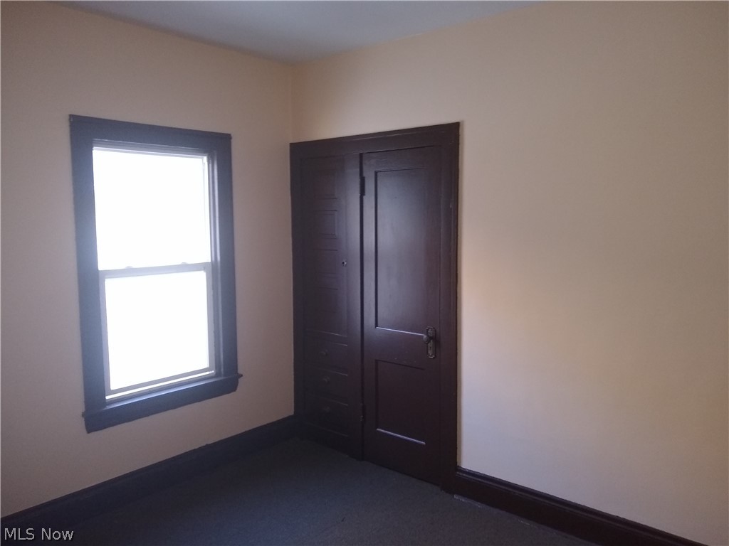 4205 Valley Road Cleveland, OH 44109 - Photo 6 of 9
