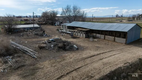 $774,999 | 20286 Travis Road, Wilder, ID 83676