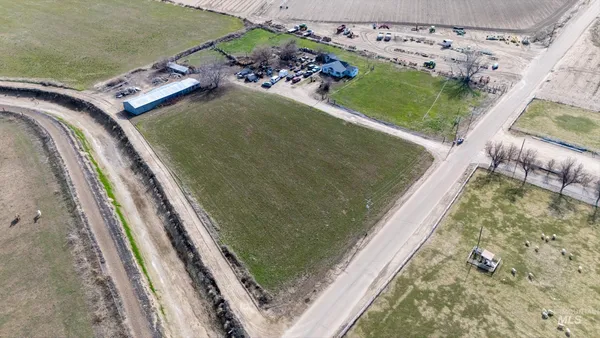 $774,999 | 20286 Travis Road, Wilder, ID 83676