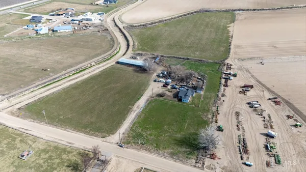$774,999 | 20286 Travis Road, Wilder, ID 83676