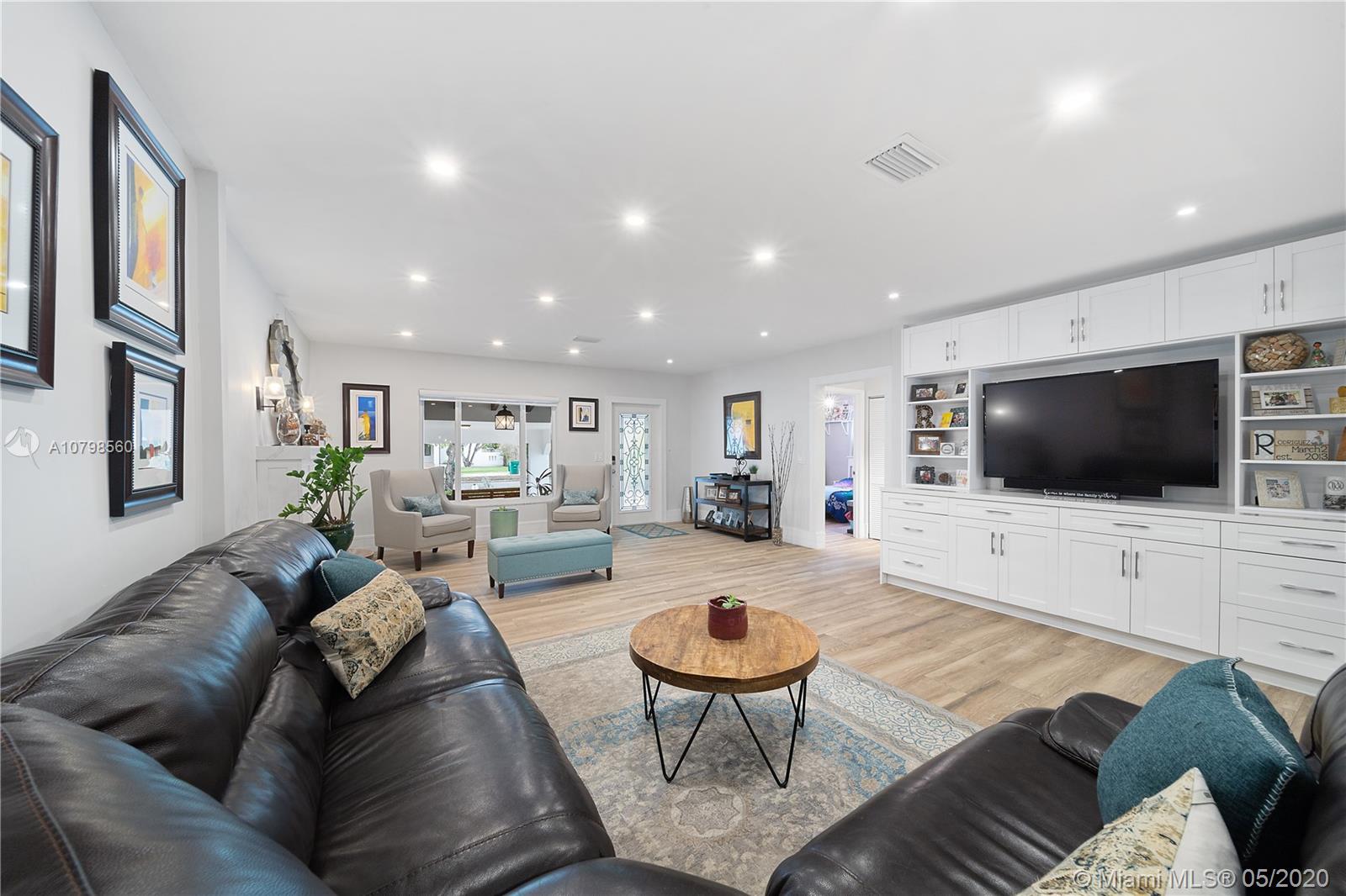 410 Southwest 27th Road Miami, FL 33129 - Photo 16 of 40