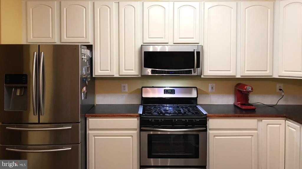 9249 Lorton Valley Road Lorton, VA 22079 - Photo 2 of 25 Gallery Image 2