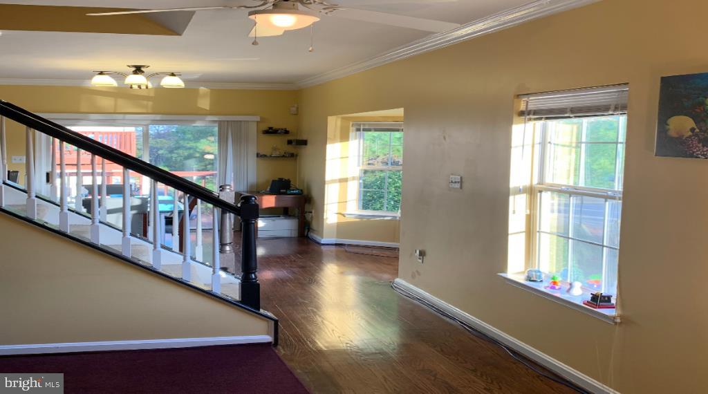 9249 Lorton Valley Road Lorton, VA 22079 - Photo 7 of 25 Gallery Image 7