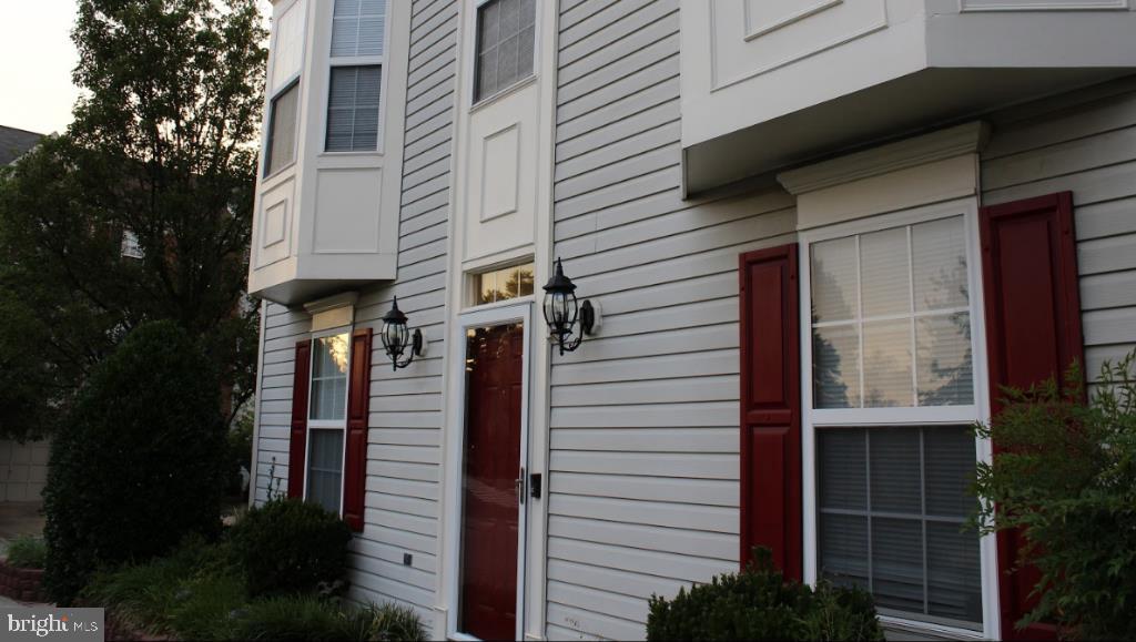 9249 Lorton Valley Road Lorton, VA 22079 - Photo 8 of 25 Gallery Image 8