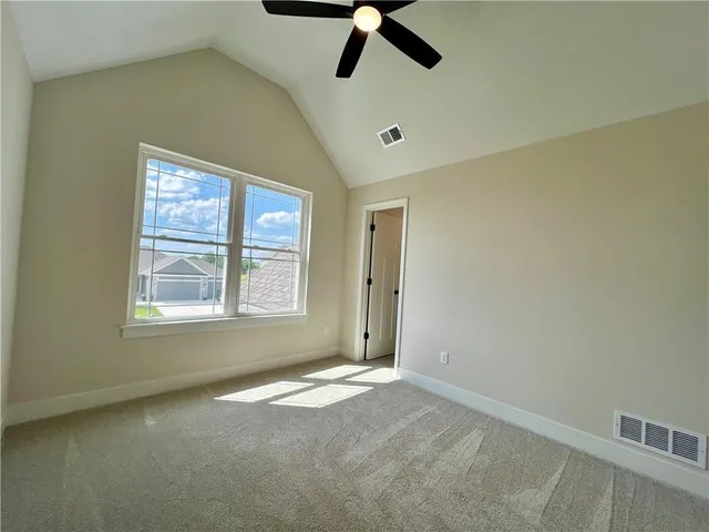 $531,900 | 1984 Longview Drive, Liberty, MO 64068