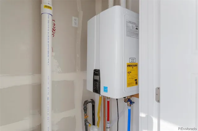 $775,000 | 6959 East Lowry Boulevard, Denver, CO 80230