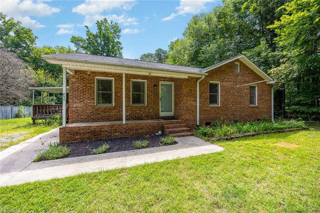 257 North County Home Road Lexington, NC 27292 - Photo 4 of 17 Gallery Image 4