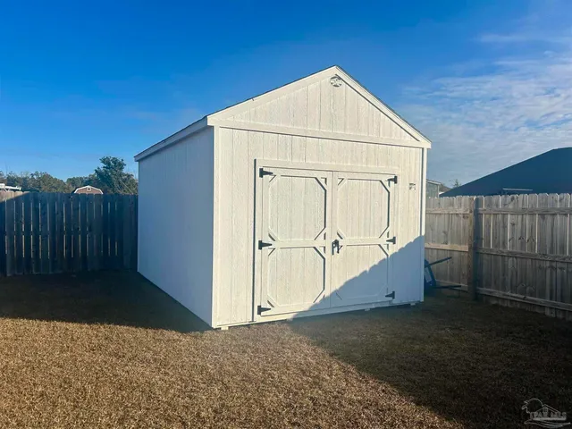 a view of backyard with small space