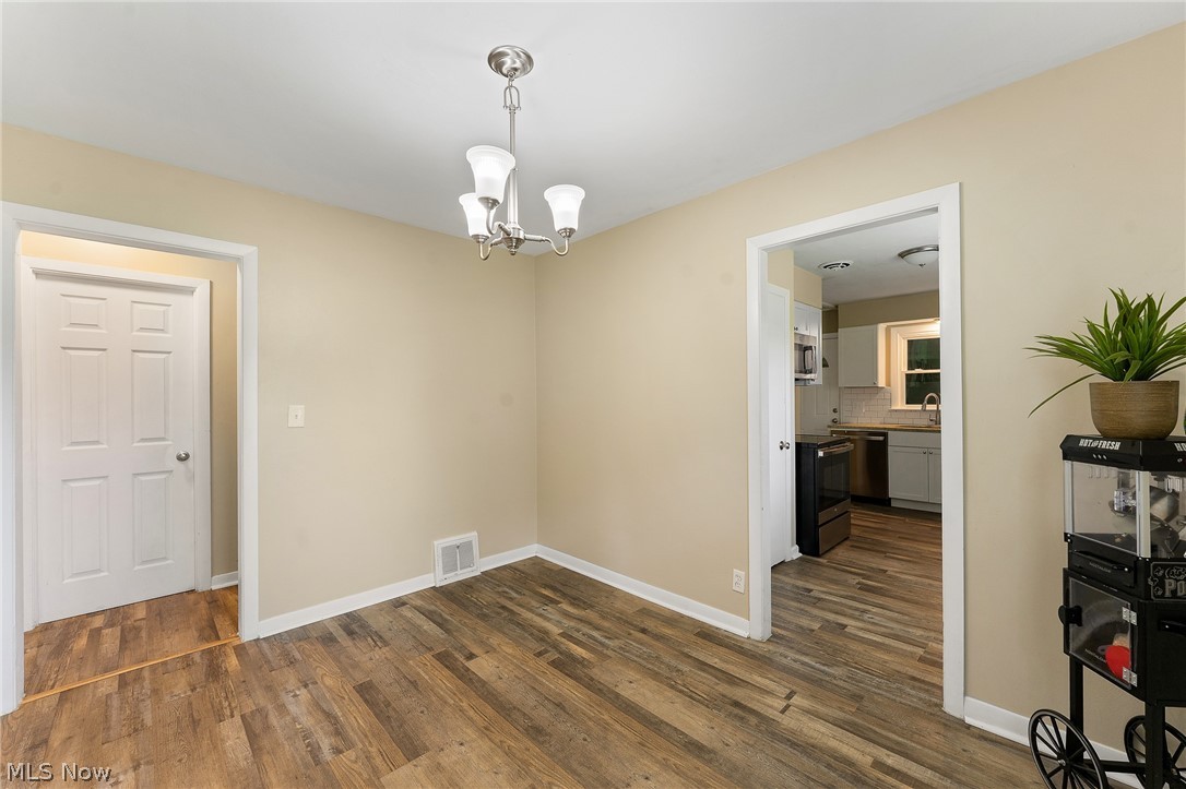 309 North Road Southeast Warren, OH 44484 - Photo 10 of 22 Gallery Image 10