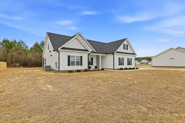 $385,000 | 204 Fitzgerald Drive, Pikeville, NC 27863