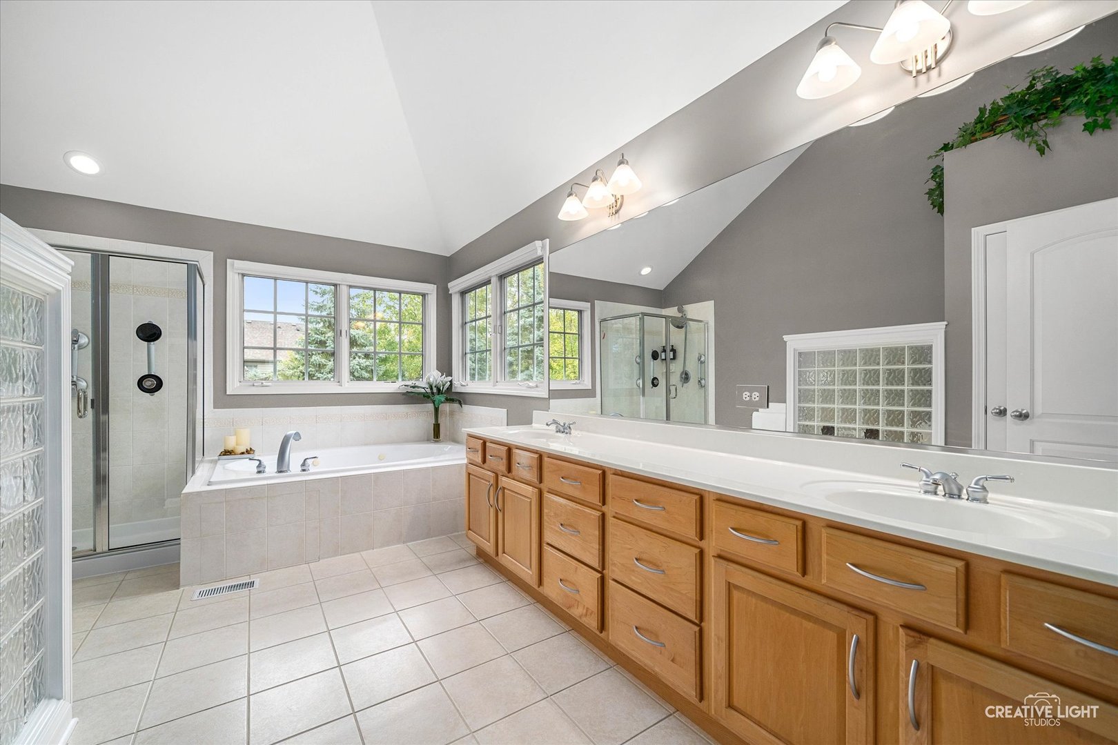 3611 Grassmere Road Naperville, IL 60564 - Photo 20 of 51 Gallery Image 20
